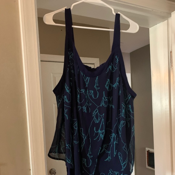 Fun summer top - Picture 2 of 2